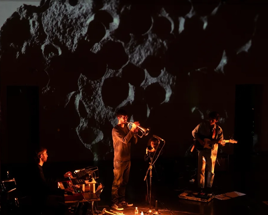 DIORAMA W24 — concerto con videoproiezione lunare sul fondale, produzione SUONO E LUCE