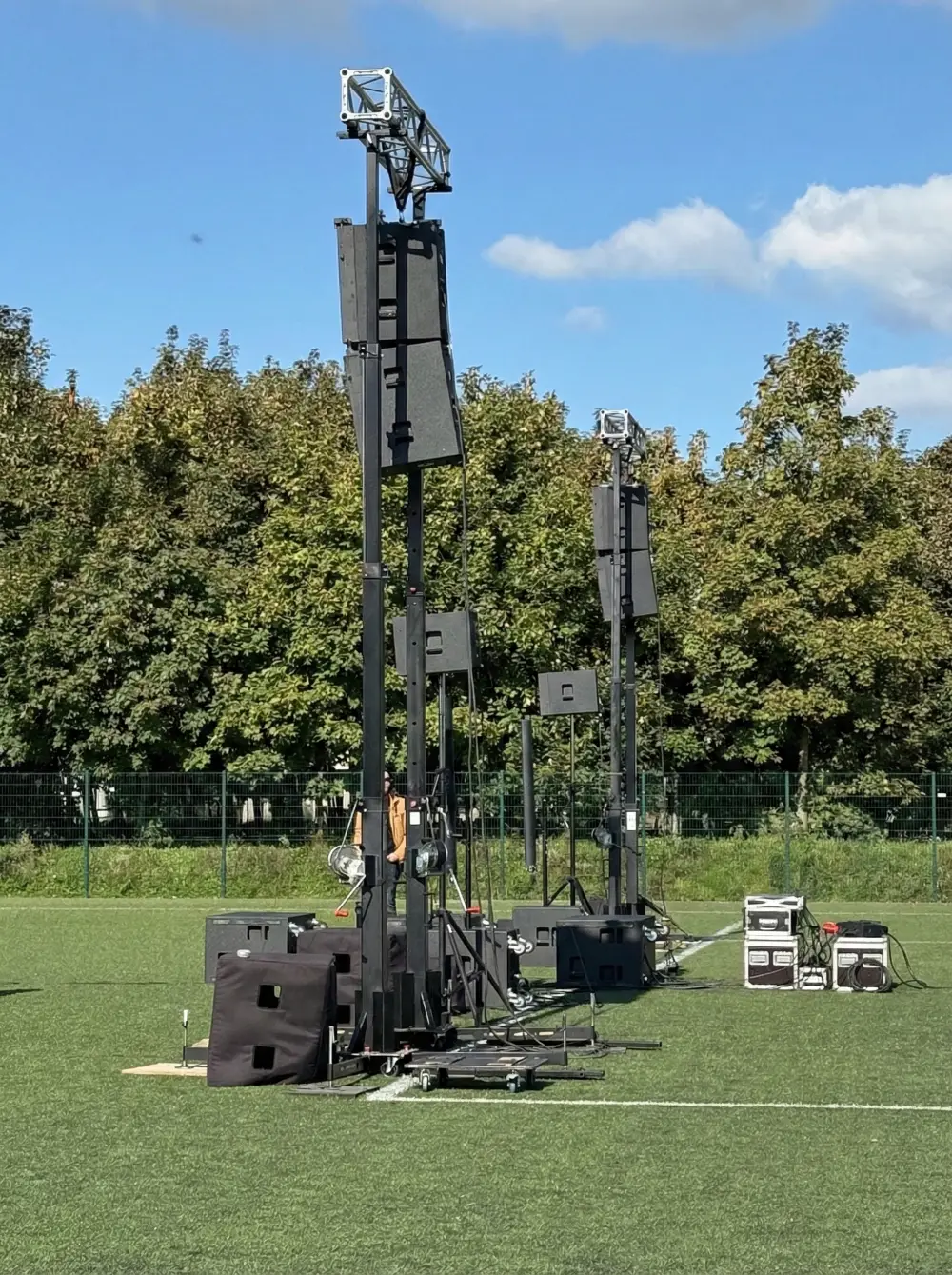 Test di qualità impianto di sonorizzazione in campo aperto, provincia di Bergamo — SUONO E LUCE